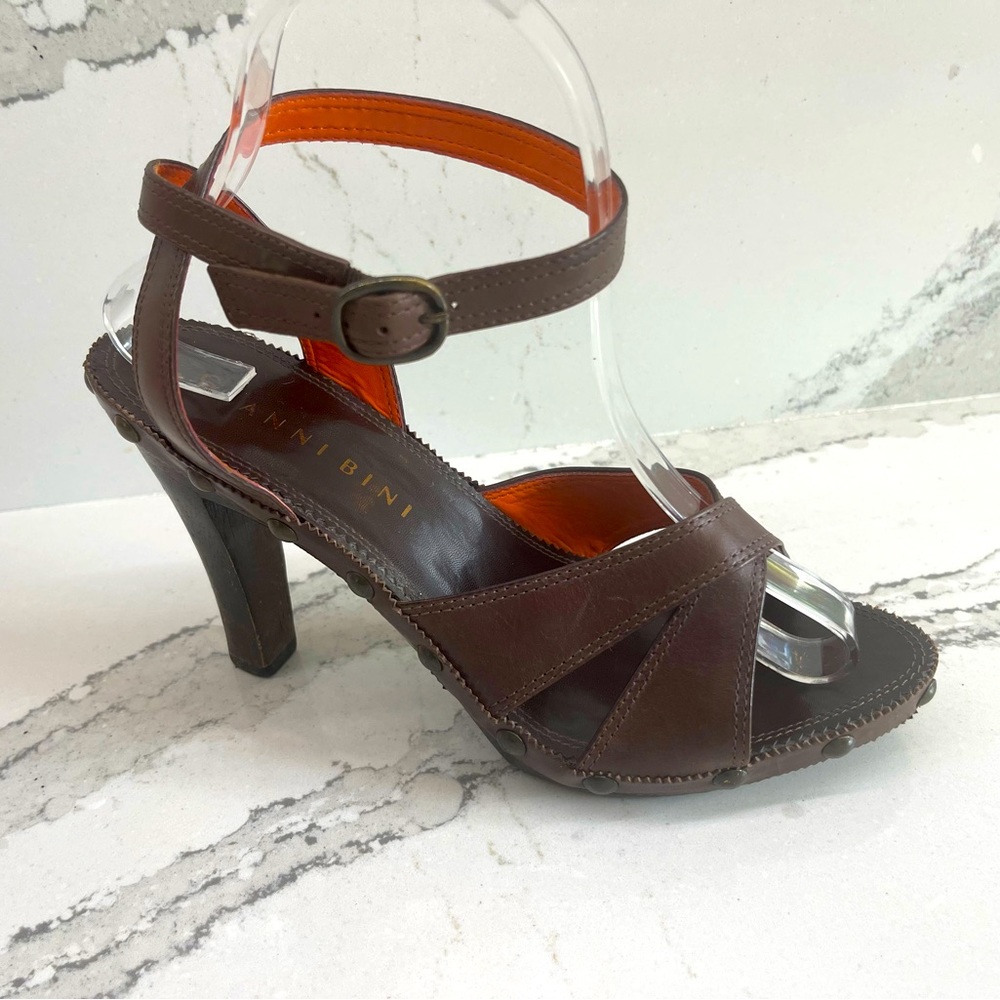 Women’s Gianni Bini leather heels brown US 8.5M